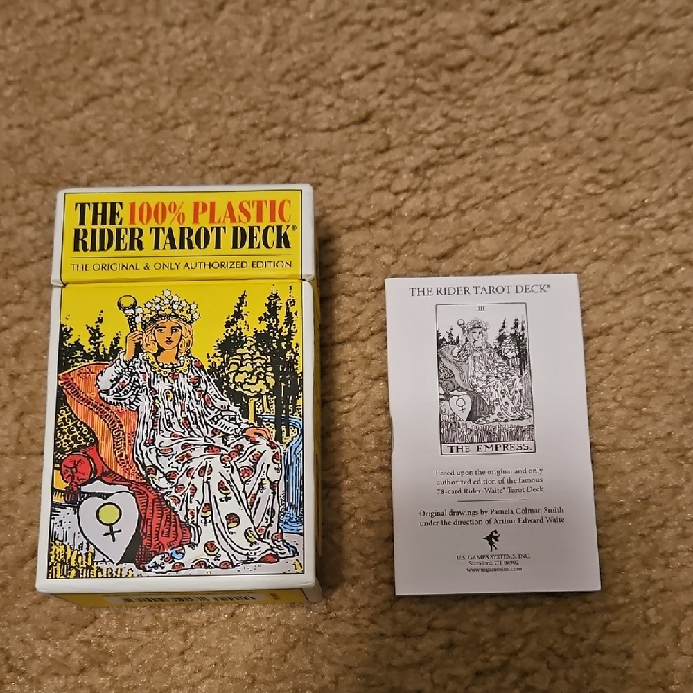 Rider Tarot Deck with Plastic Cards